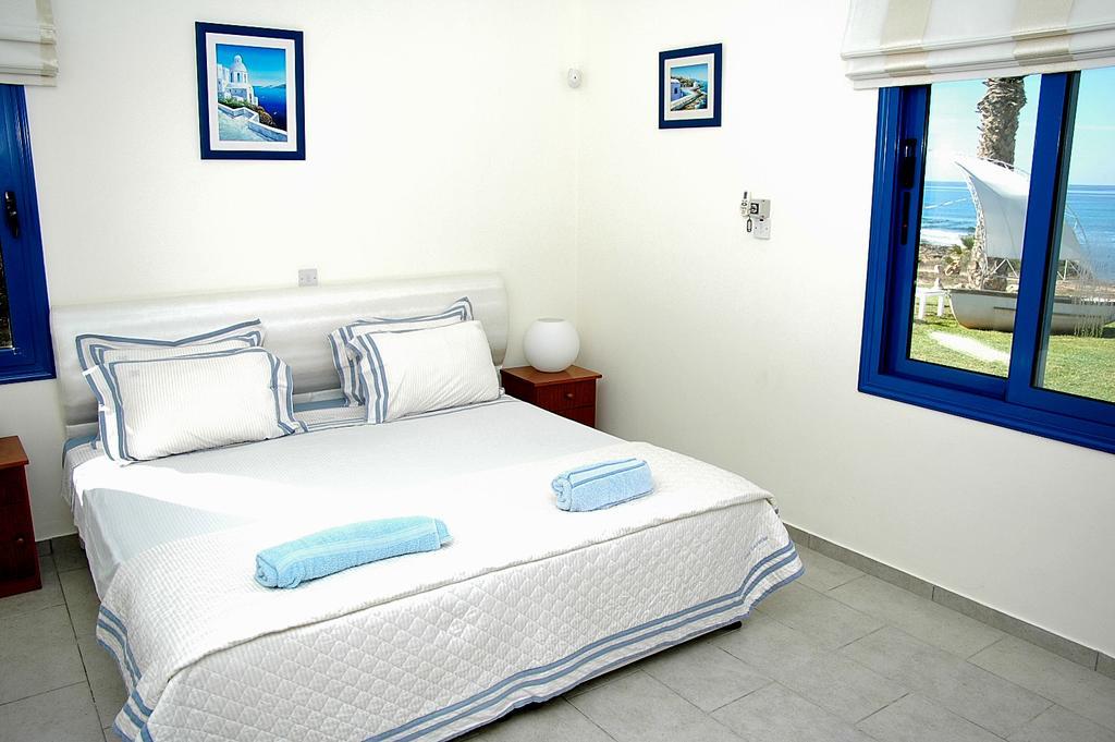 Kymmates Beach Front Villas Пафос Экстерьер фото