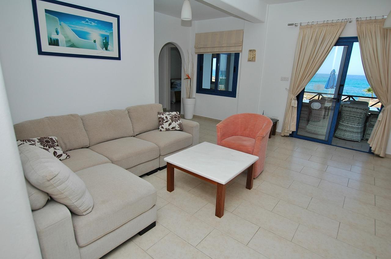 Kymmates Beach Front Villas Пафос Экстерьер фото