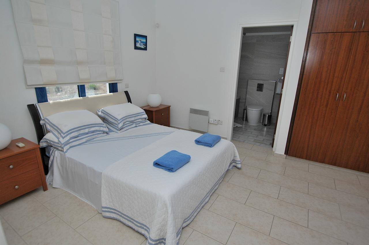 Kymmates Beach Front Villas Пафос Экстерьер фото